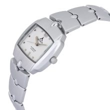 ASTRON 5260-7 divatos női karóra, ezüst színű alumínium tok, ezüst színű alumínium csat, arab számos fehér számlap, keményített ásványüveg, quartz szerkezet, cseppmentes vízállóság