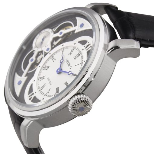 ASTRON 5522-6 férfi karóra, ezüst színű nemesacél tok, fekete bőrszíj, fekete számlap, keményített ásványüveg, (mechanikus+quartz) szerkezet, 100 m (10 ATM) vízállóság