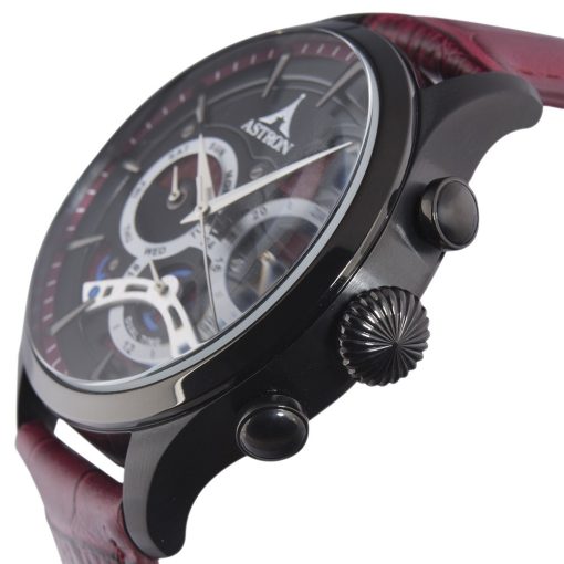 ASTRON 5523-7 férfi karóra, multifunkciós, fekete színű nemesacél tok, bordó bőrszíj, fekete számlap, keményített ásványüveg, quartz szerkezet, 50 m (5 ATM) vízállóság