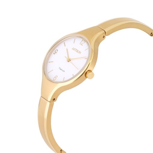 ASTRON 8023-8 női karóra, ékszeróra, arany színű titánium tok, arany színű titánium csat, fehér színű számlap, keményített ásványüveg, quartz szerkezet, cseppmentes vízállóság