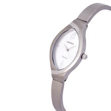 ASTRON 8024-8 női karóra, ékszeróra, ezüst színű titánium tok, ezüst színű titánium csat, ezüst színű számlap, keményített ásványüveg, quartz szerkezet, cseppmentes vízállóság