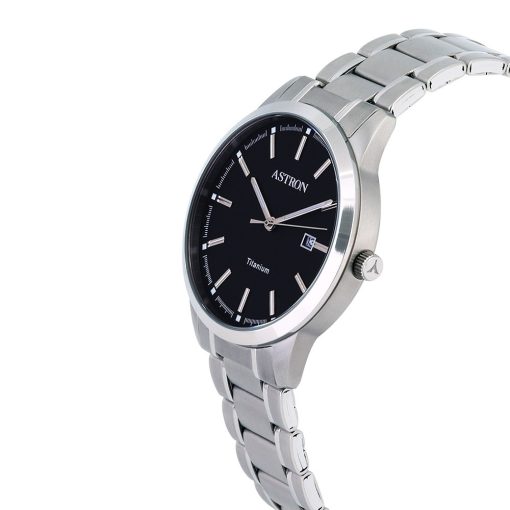 ASTRON 8042-1 férfi karóra, ezüst színű titánium tok, titánium csat, fekete számlap, keményített ásványüveg, quartz szerkezet, 50 m (5 ATM) vízállóság