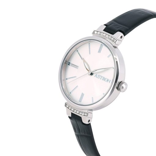 ASTRON 8056-8 női karóra, ezüst színű acél tok, fekete színű bőrszíj, ezüst színű számlap, keményített ásványüveg, quartz szerkezet, cseppmentes (3 ATM) vízállóság